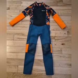 Youth size 9-10 yrs wetsuit